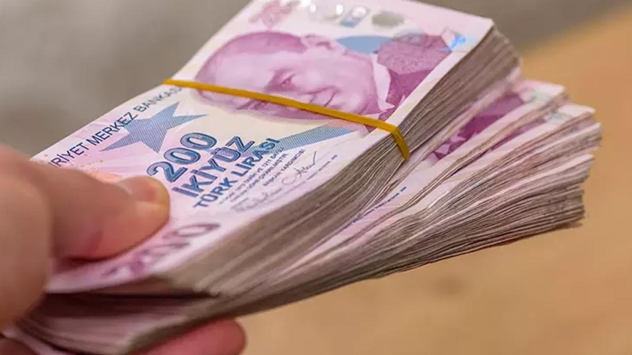 Tarihi geçirenlerin hesabına düşük maaş yatacak! Sakın ertelemeyin