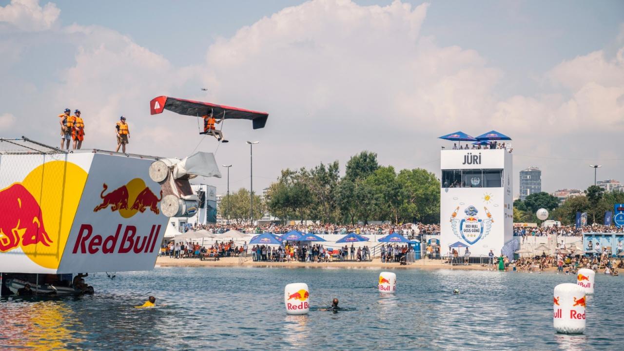 4 yıl sonra geri dönüyor! Caddebostan’da uçuş şov