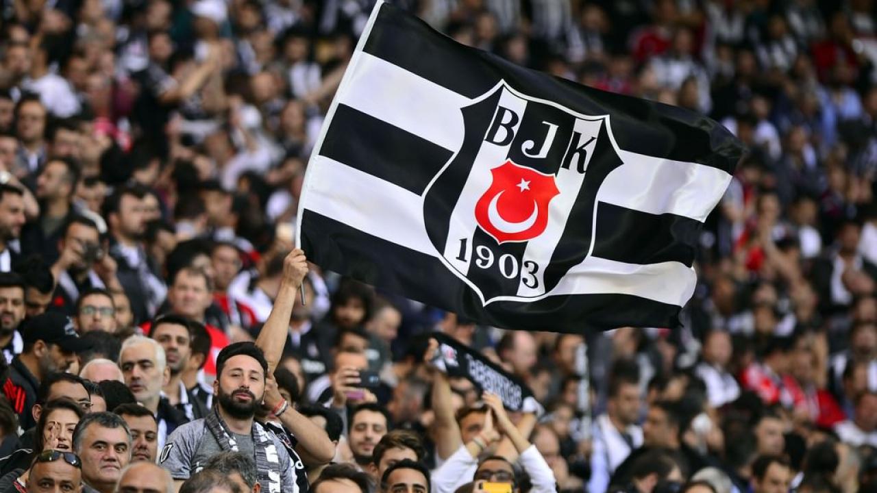 Beşiktaş taraftarından Antalyaspor maçı için eşi benzeri görülmemiş protesto hazırlığı!