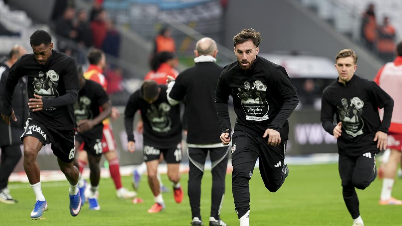 Beşiktaş’tan Lucescu’ya vefa: Dolmabahçe'de duygusal anlar