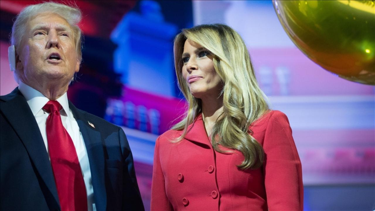 Melania Trump ve Epstein'in ortağı Maxwell arasındaki kirli mail trafiği deşifre oldu!