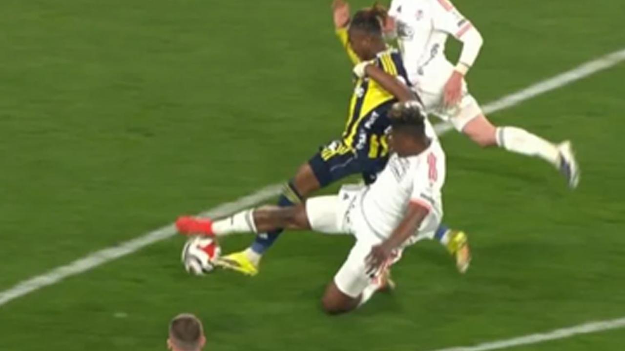 Fenerbahçe'nin Beşiktaş maçında kazandığı penaltıda karar doğru mu? Trio son noktayı koydu