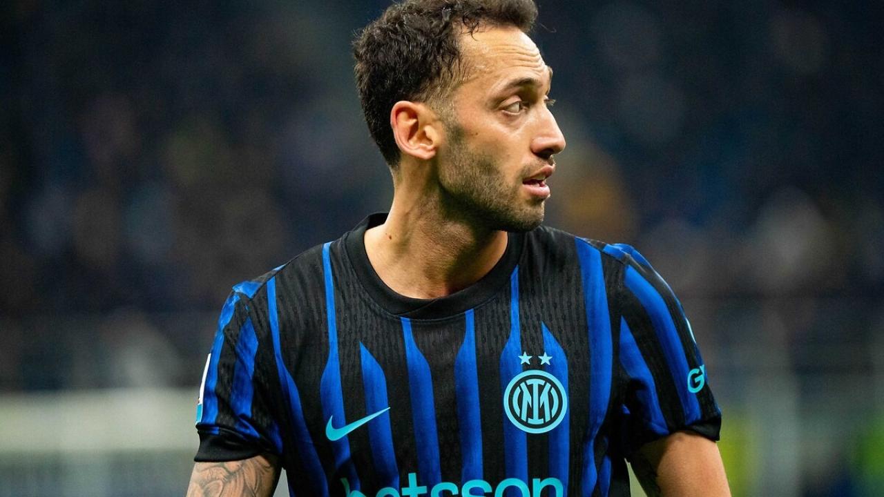 Hakan Çalhanoğlu Galatasaraylıları üzdü!