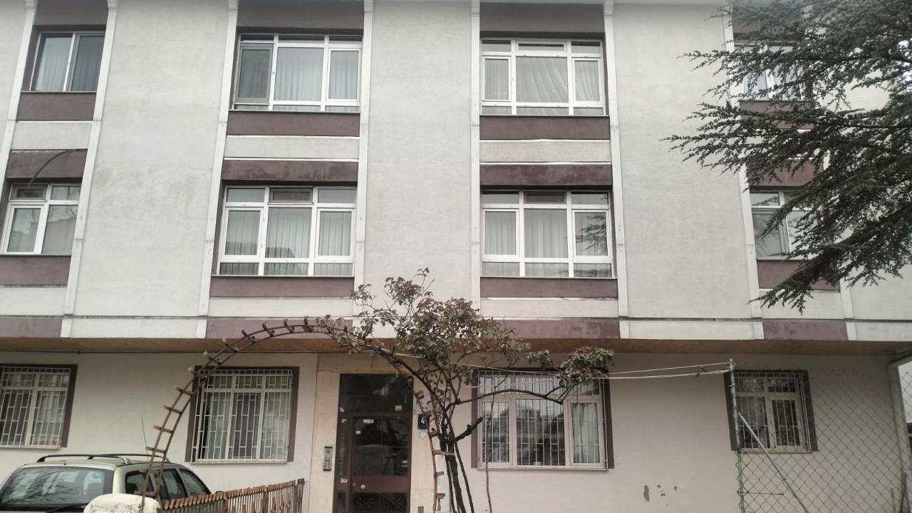 Kız arkadaşını katletti!