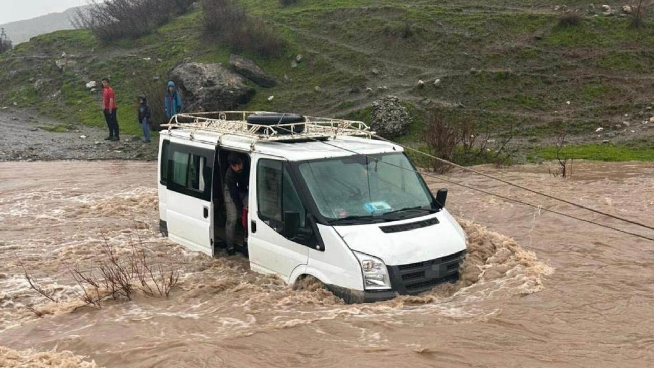 Siirt’te selde mahsur kalan kalp hastası kadın hayatını kaybetti