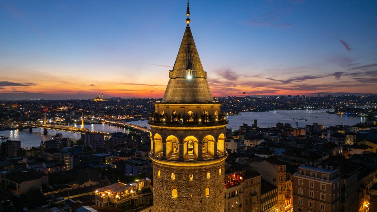 Tarihi miras aslına dönüyor: 1191 eser vakıflara devredildi