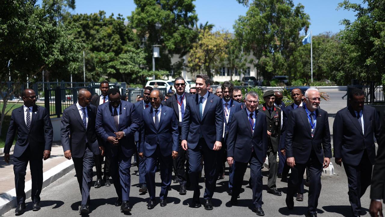 Türkiye Somali’de sahaya indi: Derin deniz sondajı başlıyor