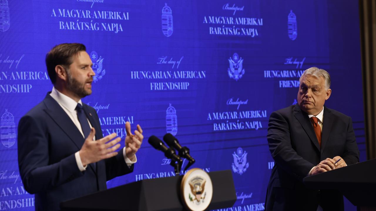 Vance Orban için oy istedi! Trump: Ona hayranım