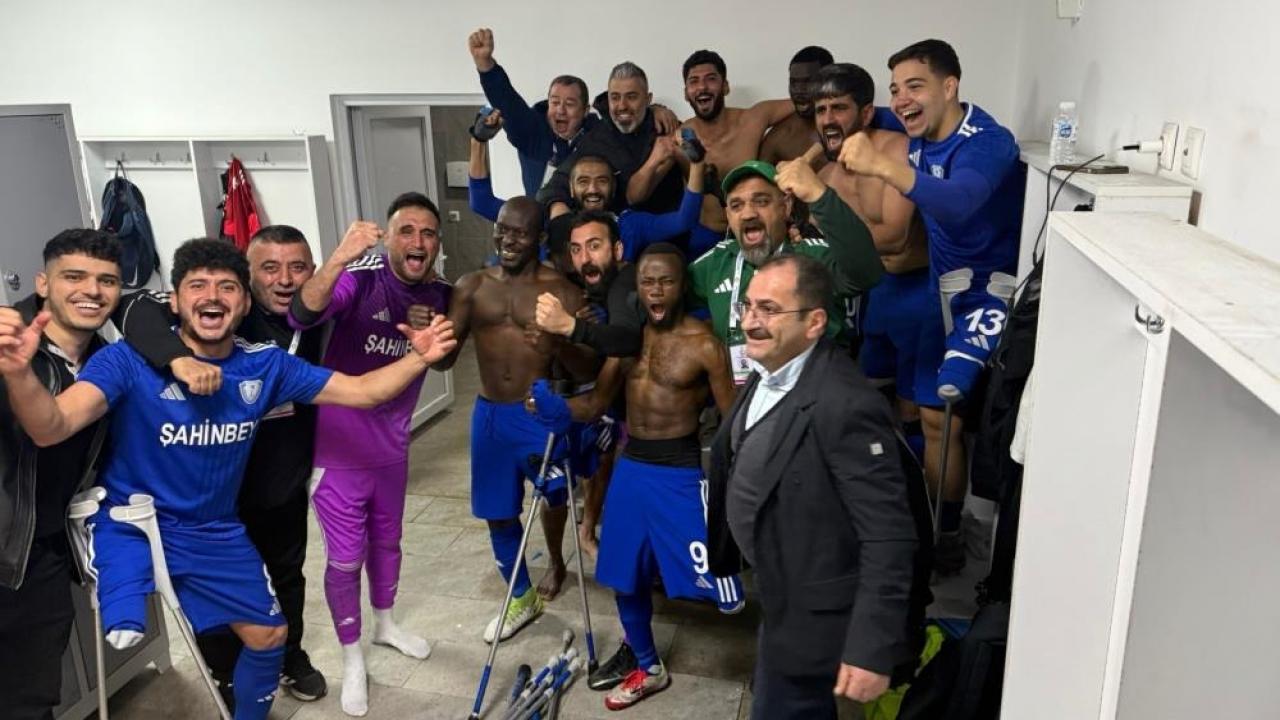 Zirve maçında kazanan Şahinbey...