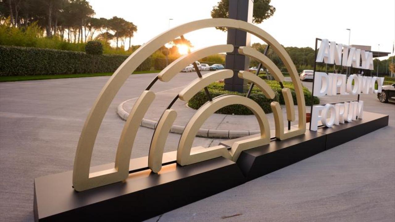 Diplomasinin kalbi Antalya’da atacak!