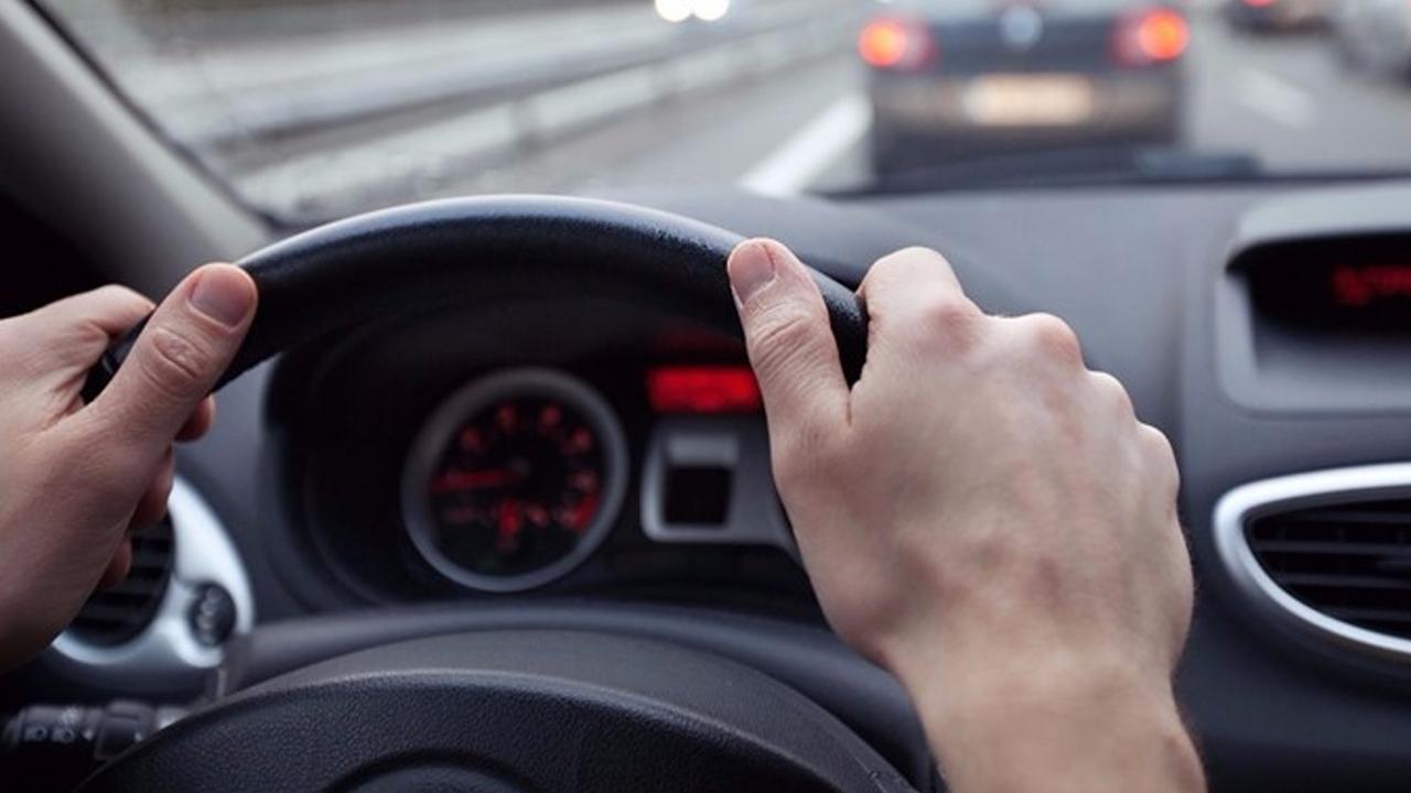 Arabanızda bu işaretler varsa dikkat: Hemen durdurun!