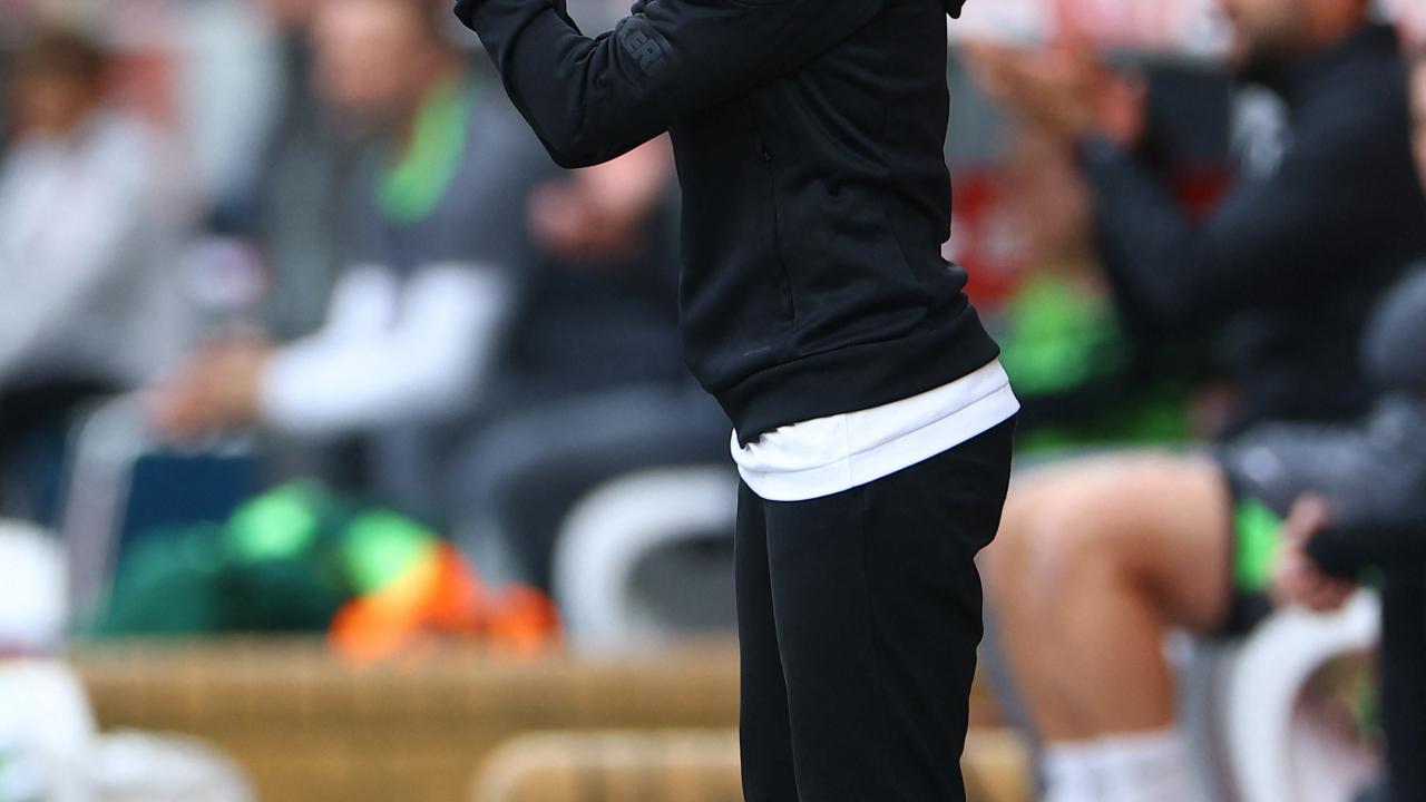 Bundesliga'da tarihe geçen Marie-Louise Eta, ilk maçına çıktı