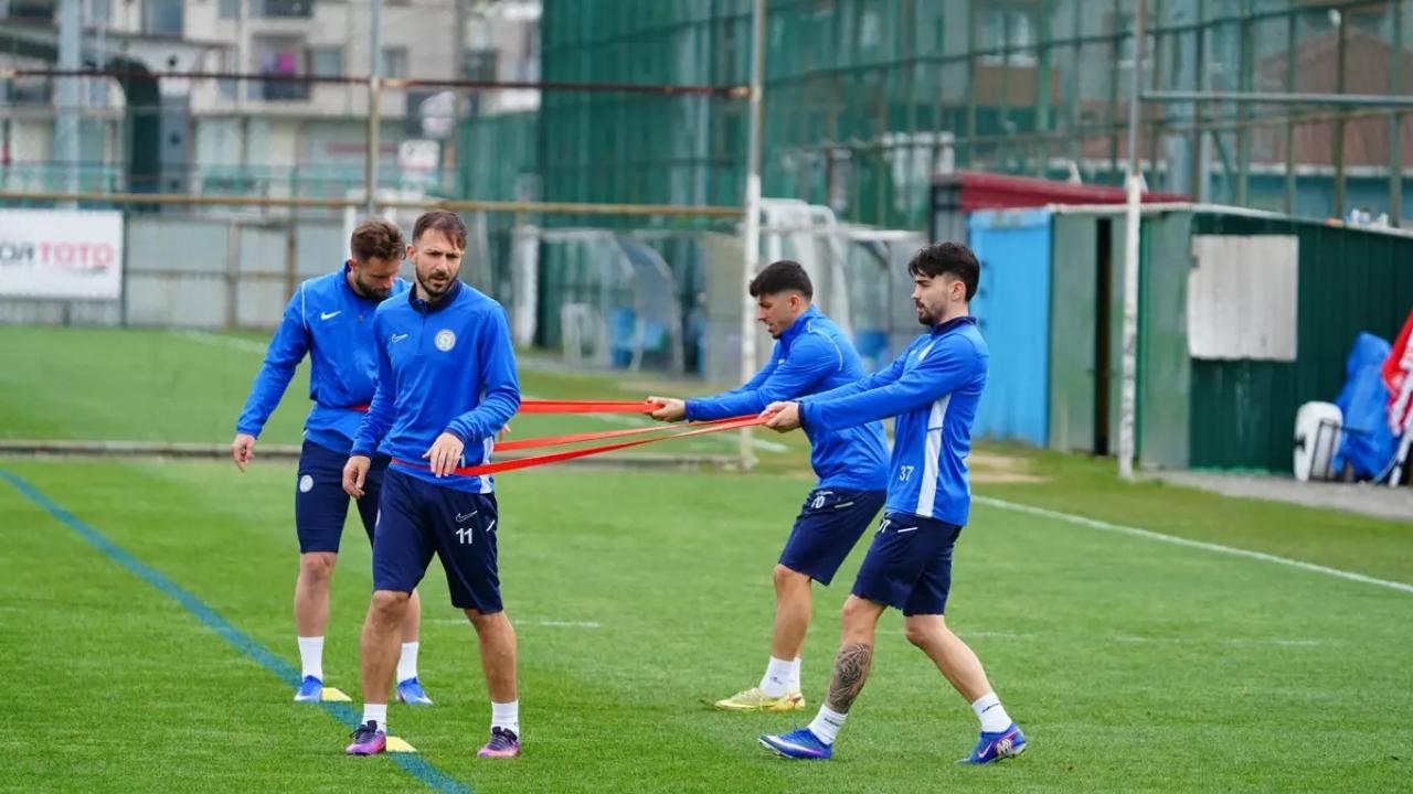 Çaykur Rizespor tek eksikle Fenerbahçe deplasmanında!