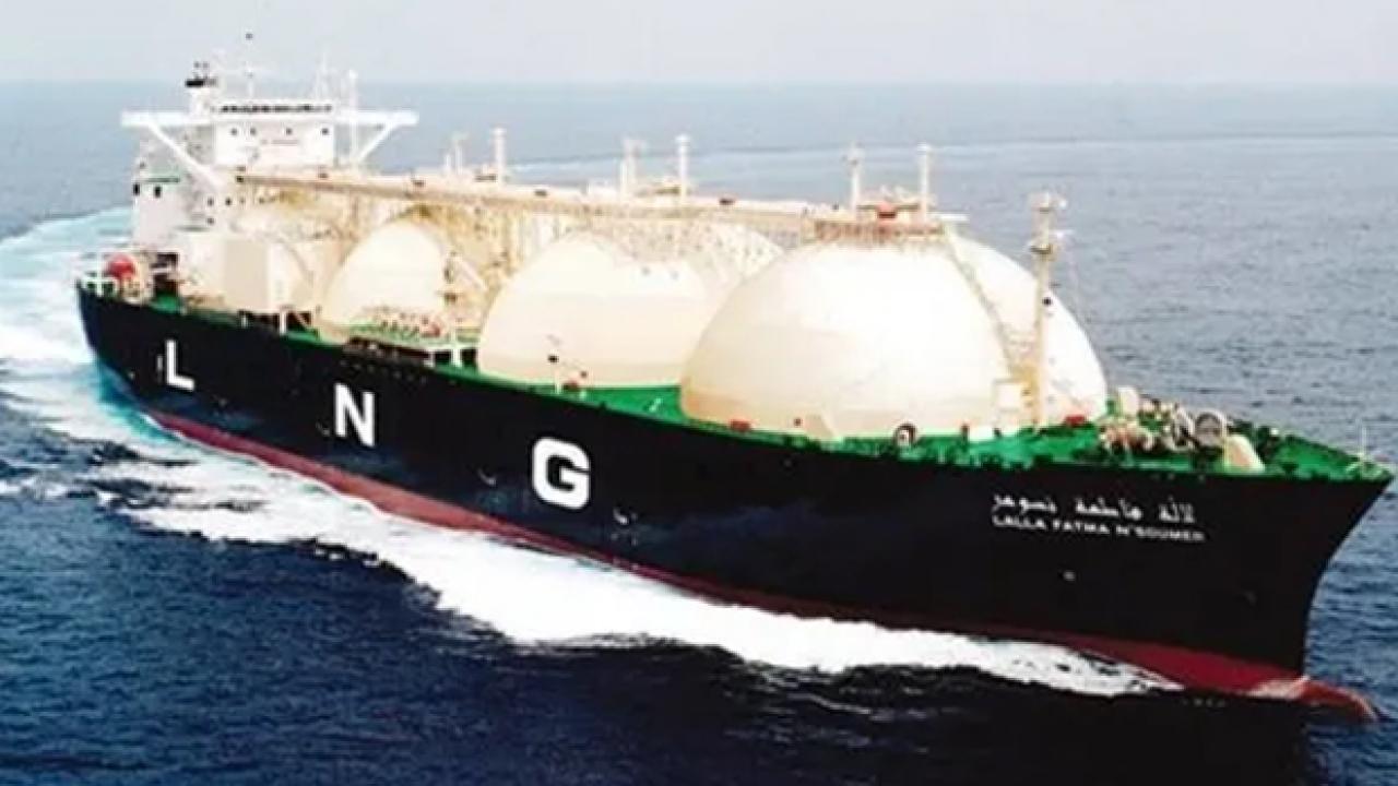Cezayir bandıralı LNG gemisi yarın Türkiye'ye ulaşacak