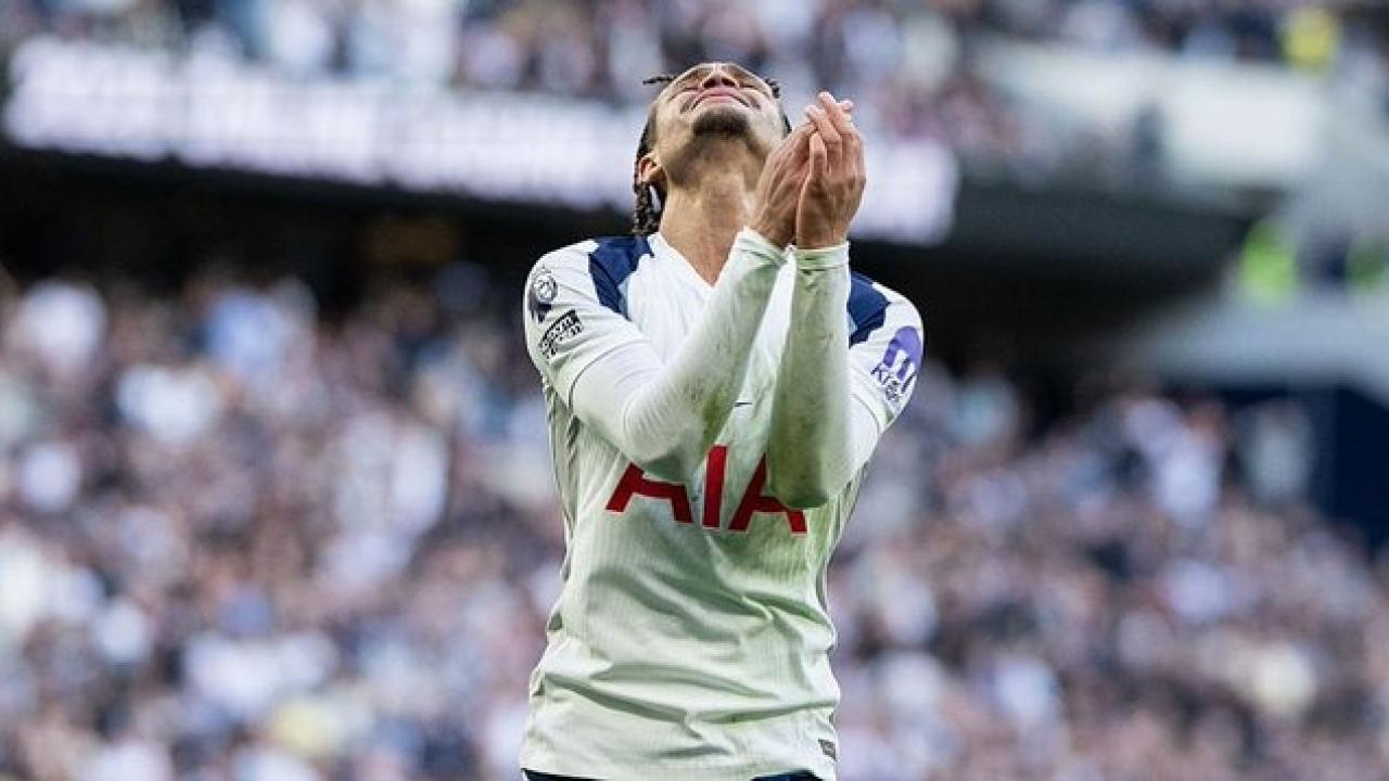 Ferdi'li Brighton dev kulübü ateşe attı! Küme düşebilirler