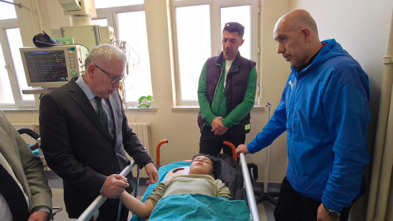 Sivasspor açıkladı! Kazada yaralanan genç futbolcu yoğun bakımda