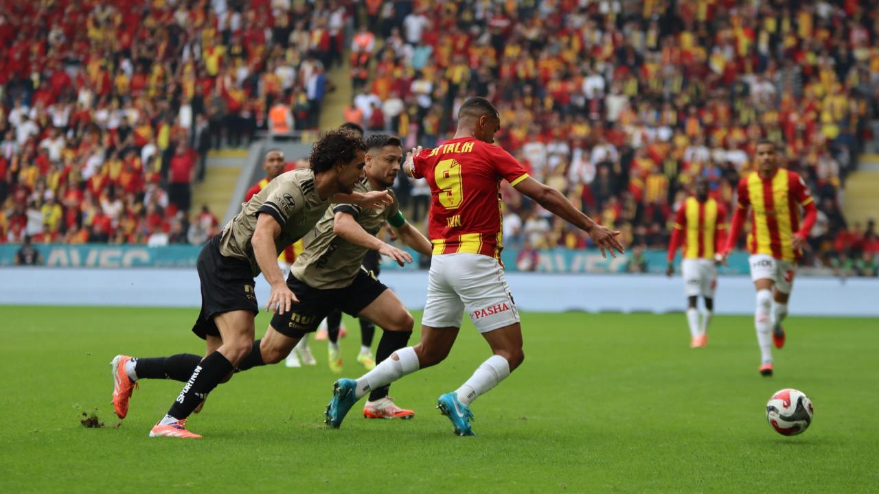 Süper Lig'de günün ikinci kapışması! Kocaelispor - Göztepe | CANLI