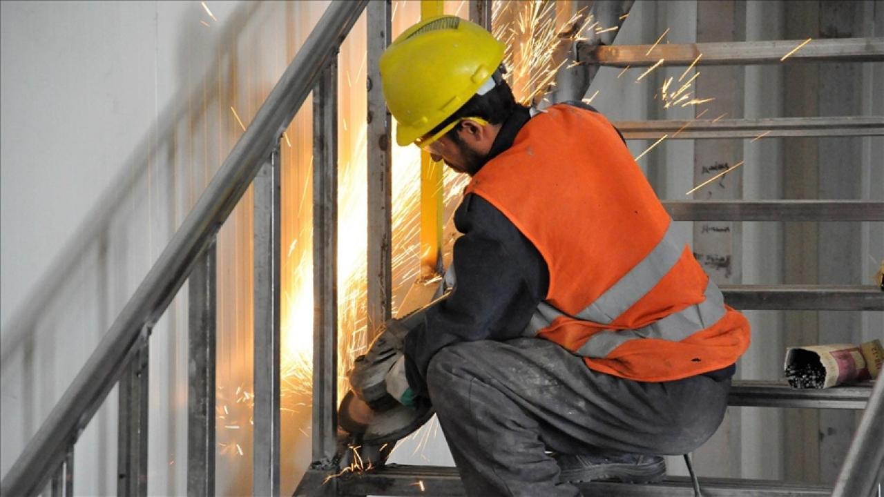 Ücretli çalışan sayısı 15,5 milyonu aştı: İstihdamı inşaat ve hizmet sırtladı