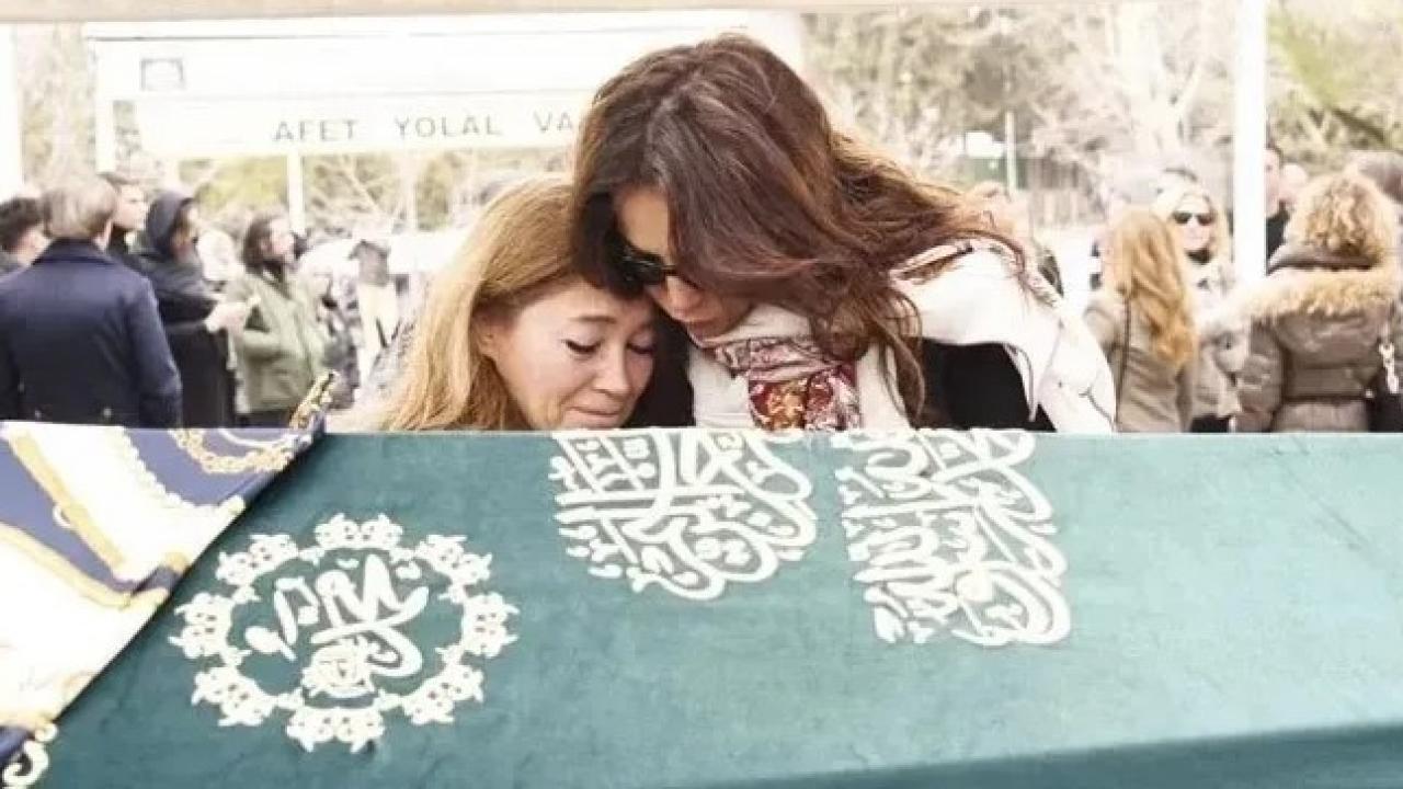 Ünlü menajer Selin Boronkay'ın annesinin ölümünde şok iddia! 'Yatalak kadını defalarca...'