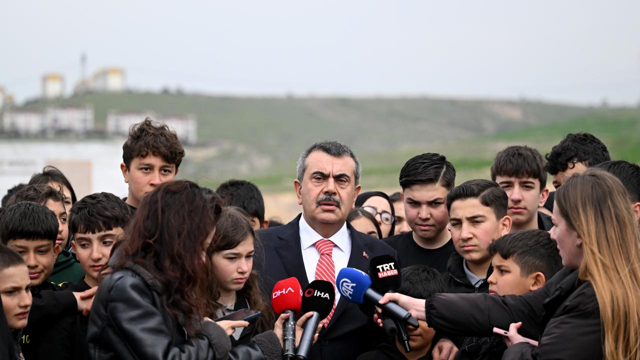 Başkan Erdoğan'dan talimat! Bakan Tekin duyurdu! Okullarla ilgili yeni kararlar