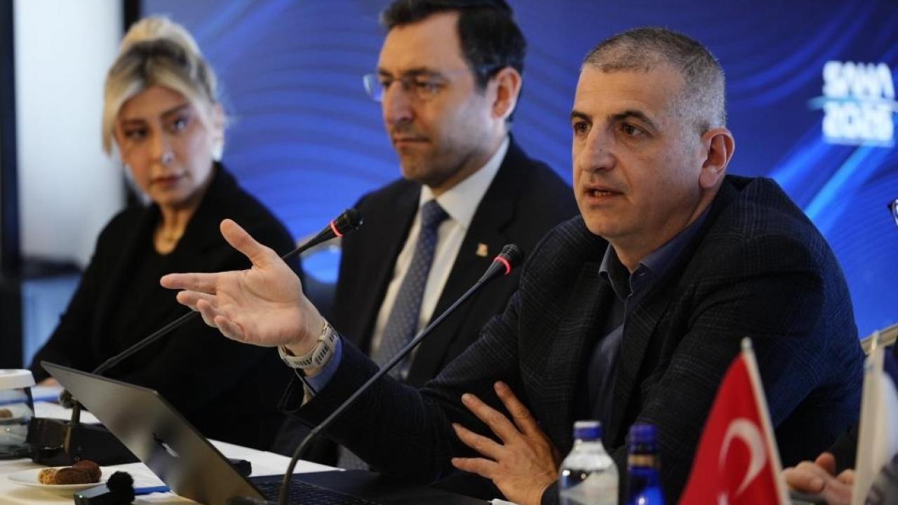 Bayraktar duyurdu: 81 ilde kurup milyonlarca üreteceğiz!