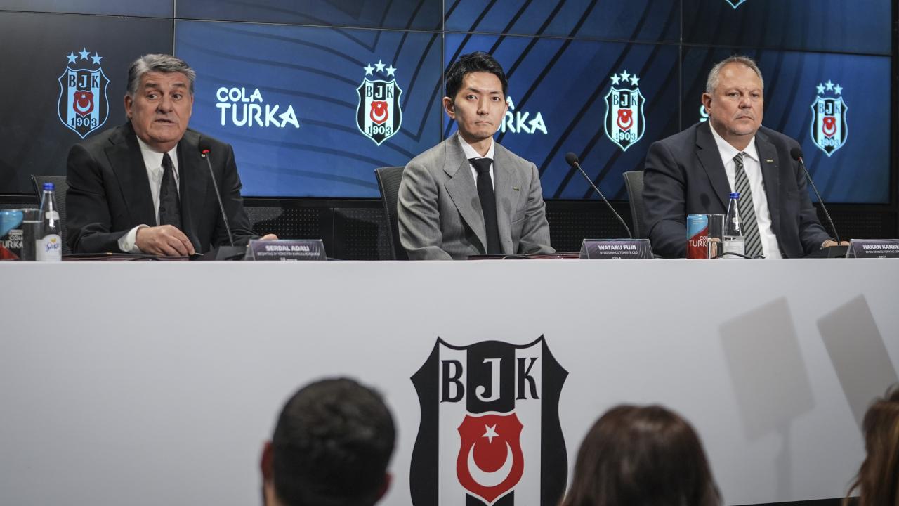 Beşiktaş ile Cola Turka yıllar sonra buluştu! Şort ön sponsoru oldular