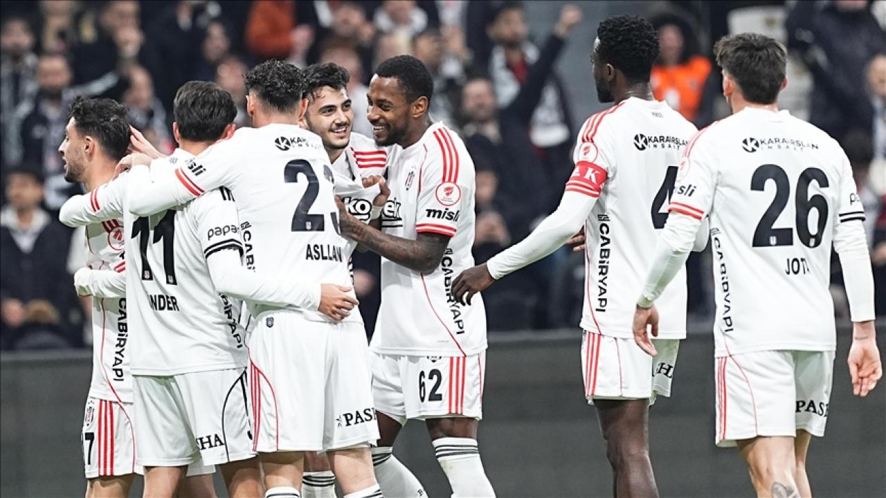 Beşiktaş Türkiye Kupası'nda Alanyaspor karşısında yarı final peşinde!
