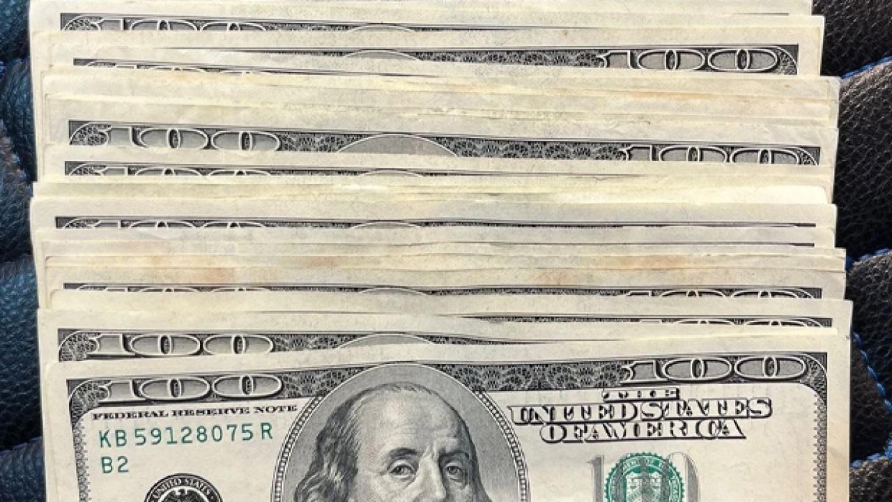 Dövizin 'eski' dediler 44 yerine 40 liradan bozmaya çalıştılar!