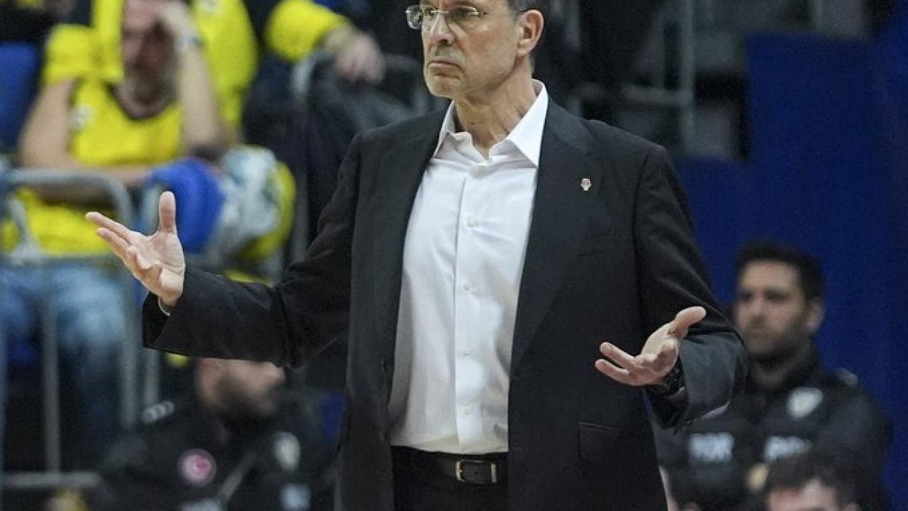 EuroLeague'de yılın başantrenörü belli oldu! Bir ilki başardı
