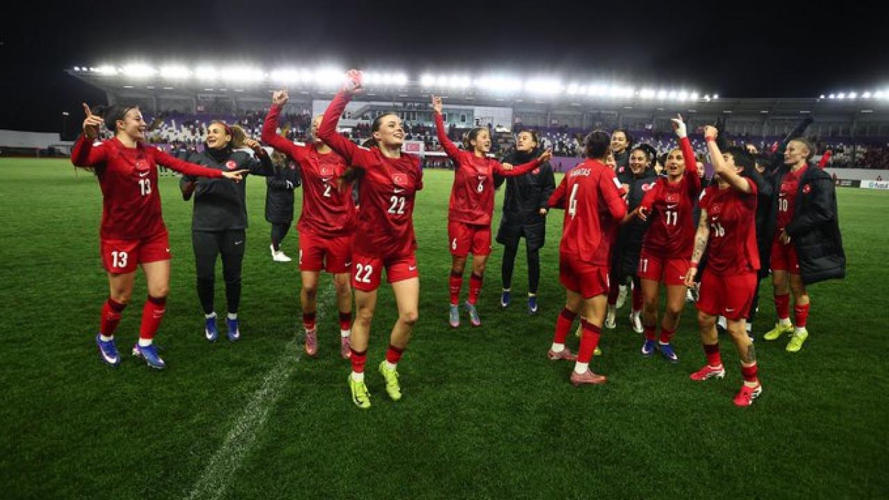 FIFA yeni sıralamayı duyurdu! Milli Takım 7 basama…