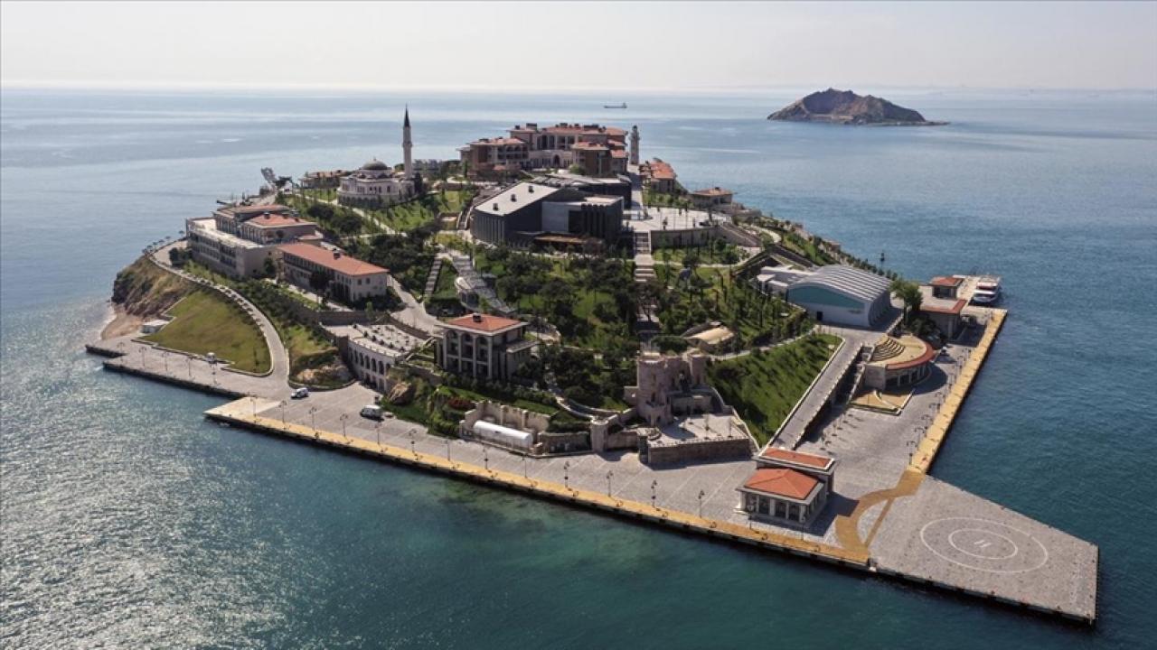 Gençler tarihle buluşacak: 20 bin öğrenci Demokrasi ve Özgürlükler Adası yolcusu