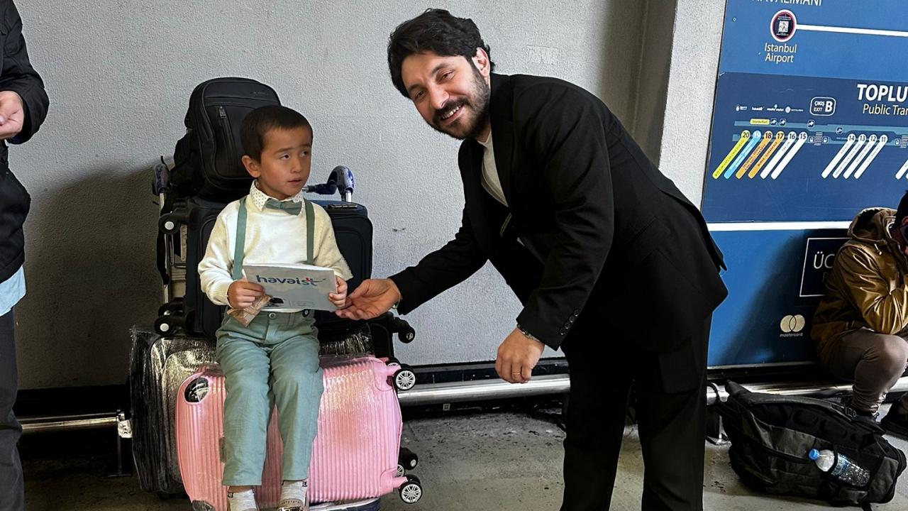 Havaist'ten 23 Nisan'a özel sürpriz: Minik yolculara boyama kitabı hediyesi