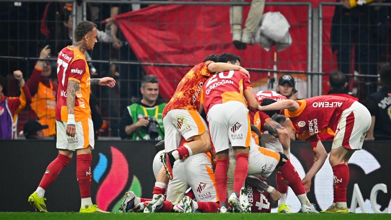 Derbi zaferi sonrası Galatasaray'dan 34 maçlık çılgın seri!