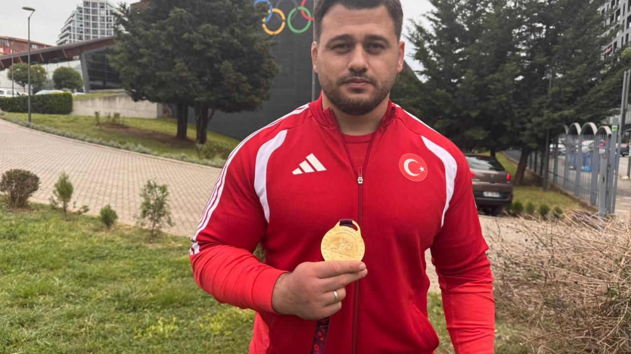 Taha Akgül'den Rıza Kayaalp için teyitli bilgi: Sadece Avrupa rekoru kırmadı