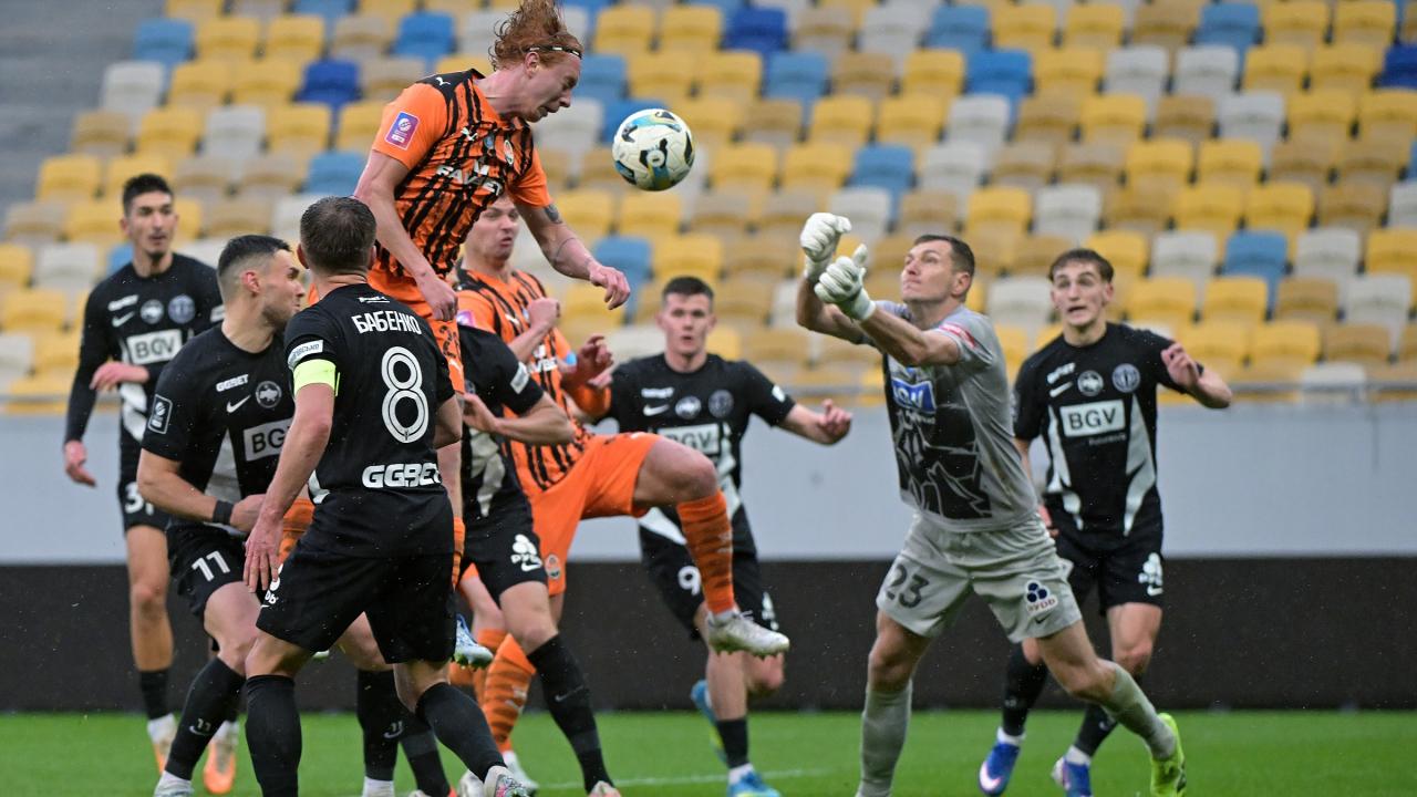 Arda Turan kasırgası dinmiyor! Ukrayna'da Shakhtar'a ilki yaşattı