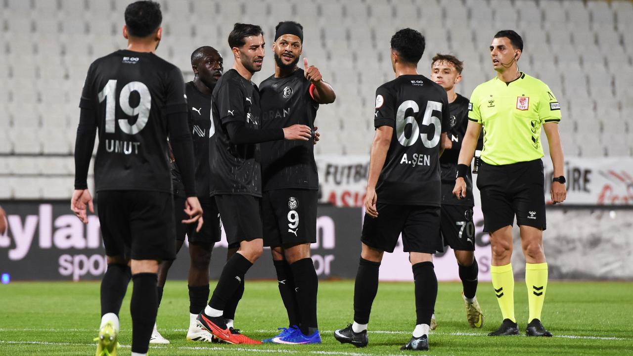 1. Lig'de sezonun son maçında 5-0'lık çılgın skor