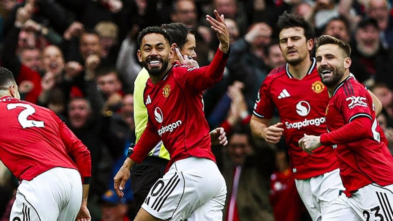 5 gollü maçta Manchester United Liverpool'a karşı 10 yıl sonra ilki başardı!