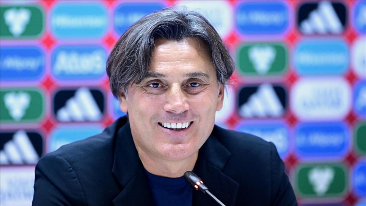 Takımını şampiyonluğa taşıyor! Almanya'da 13 gol atan Türk forvetten Montella'ya çağrı