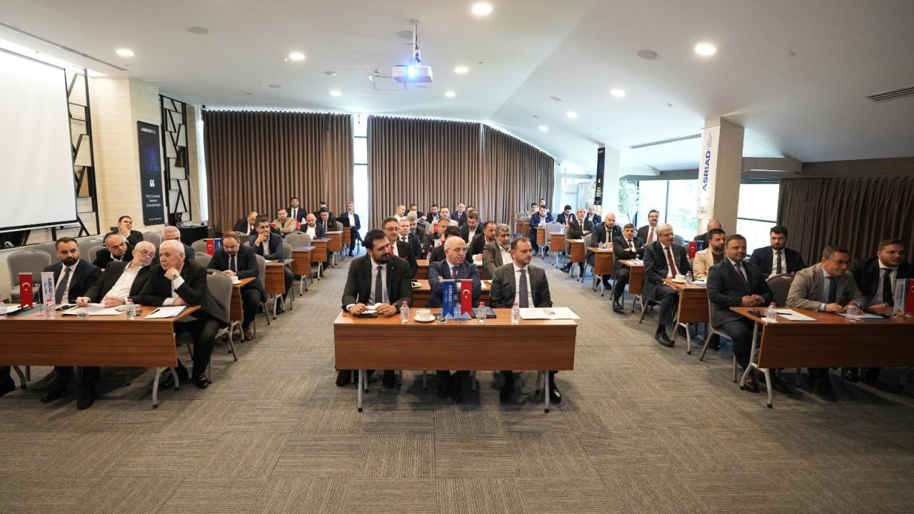 ASRİAD’dan Çalıştay’da kritik yol haritası: “Zor zamanda iş üretmek” vurgusu