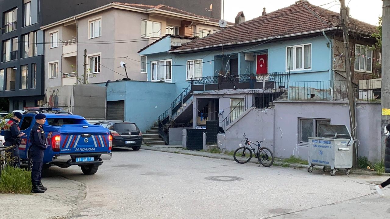 Düzce'de 1 kilo 50 gram uyuşturucu ele geçirildi: 2 gözaltı