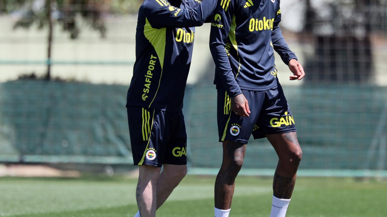 Fenerbahçe Domenico Tedesco'suz ilk antrenmanına çıktı!