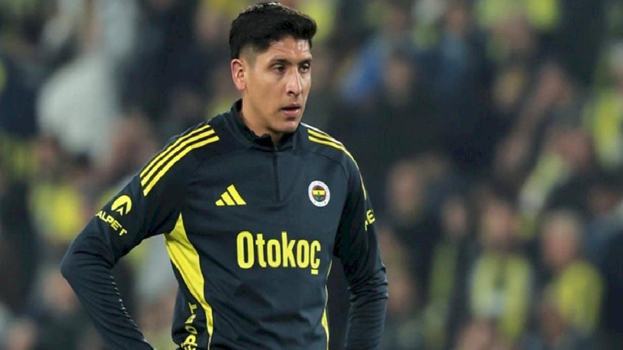 Fenerbahçe taraftarlarından yıldız oyuncuya şok tepki! Topla her buluşmasında ıslıklandı