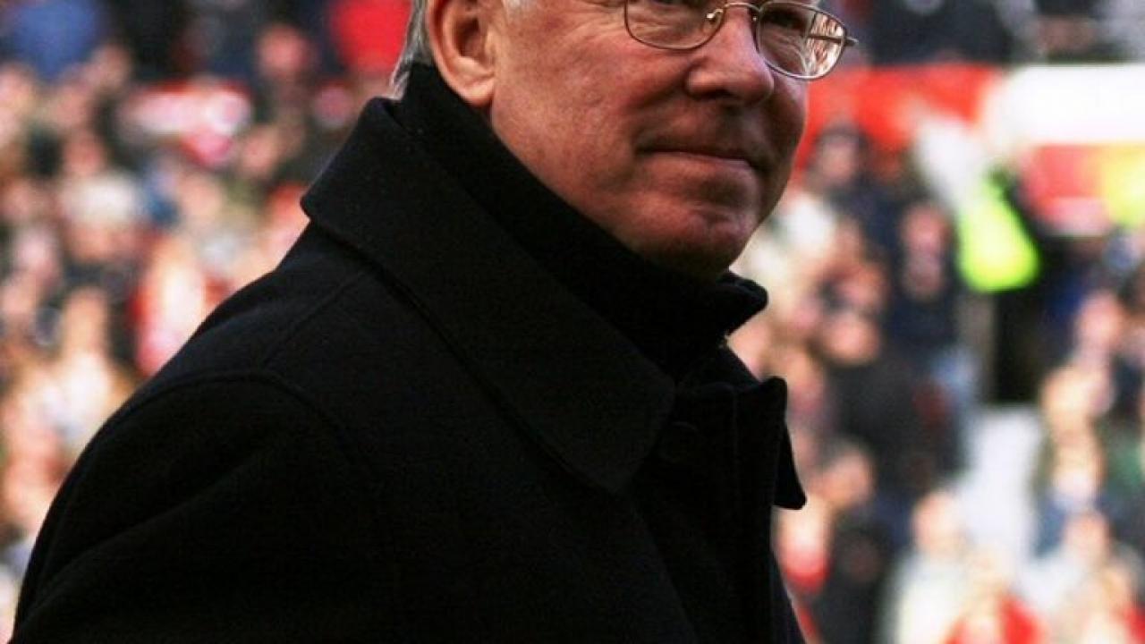 Manchester United'ın efsane teknik direktörü Sir Alex Ferguson hastaneye kaldırıldı!