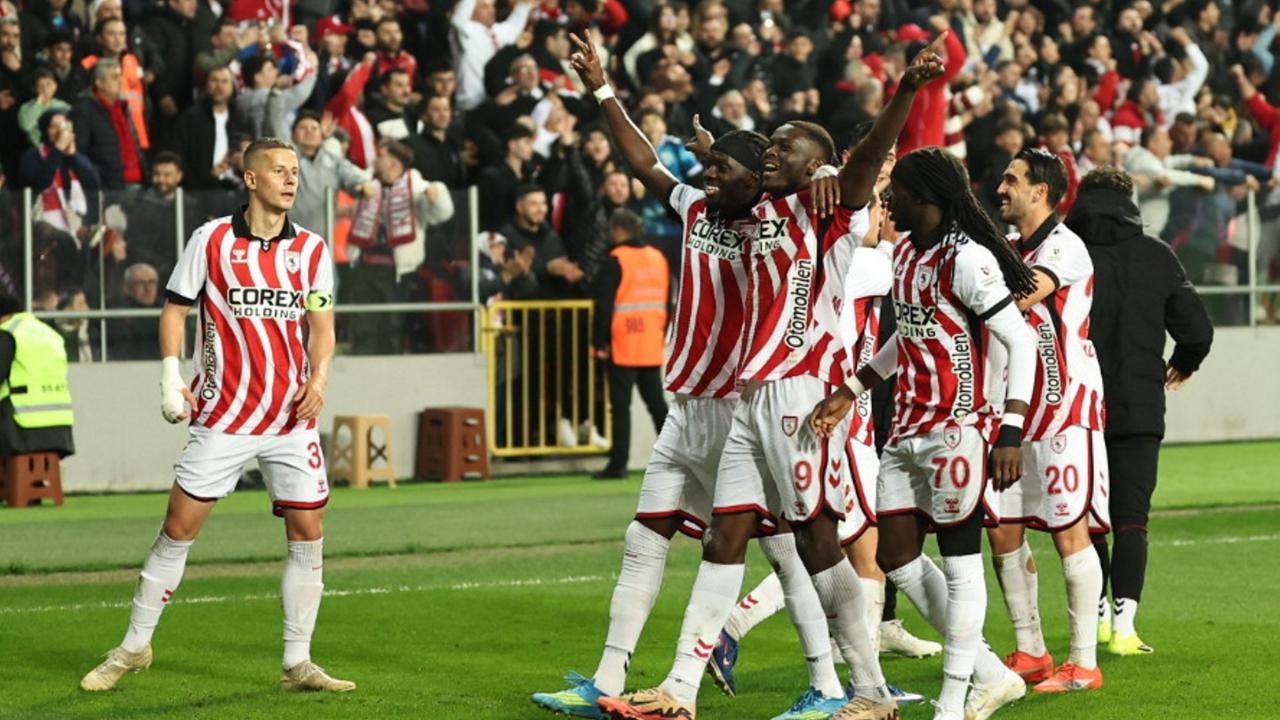 Samsunspor, 2005'ten sonra Galatasaray'a ilki yaşattı