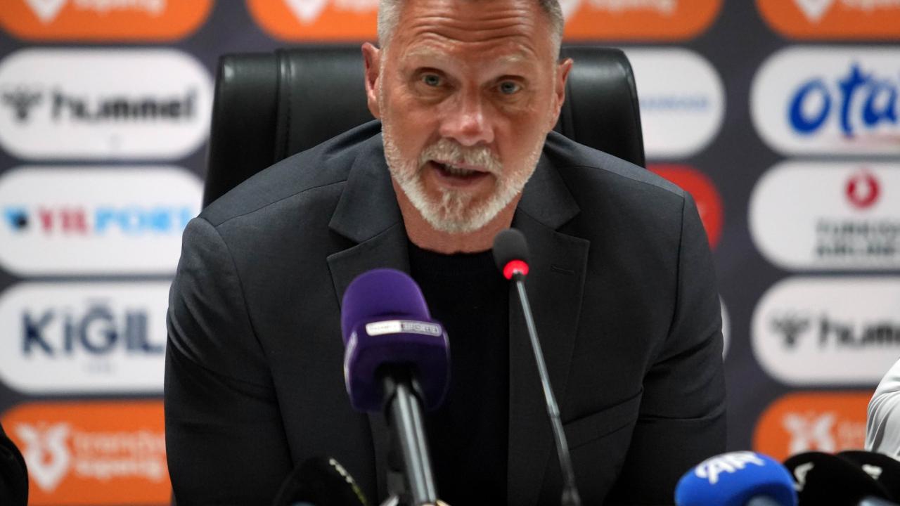 Thorsten Fink: Fenerbahçe ya da Galatasaray için oynamıyoruz