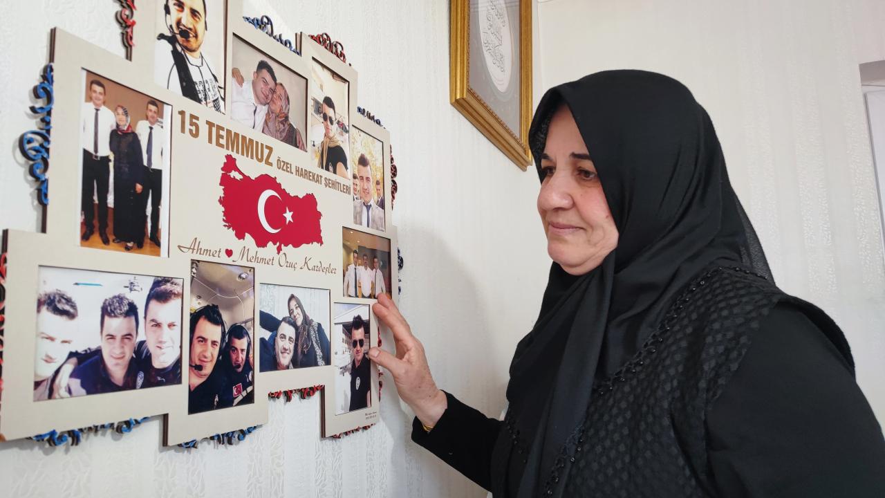 15 Temmuz'da şehit düşen ikiz polis annesi: Anneler Günü geldiğinde hüzünlüyüz