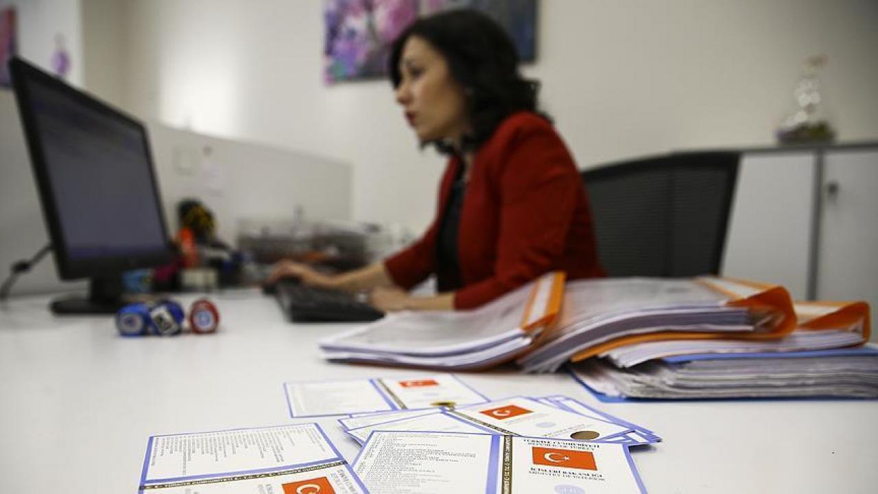 Noterlerde yeni dönem başladı! Araç bilgilerine bakmak isteyen "işlem ücreti" ödeyecek