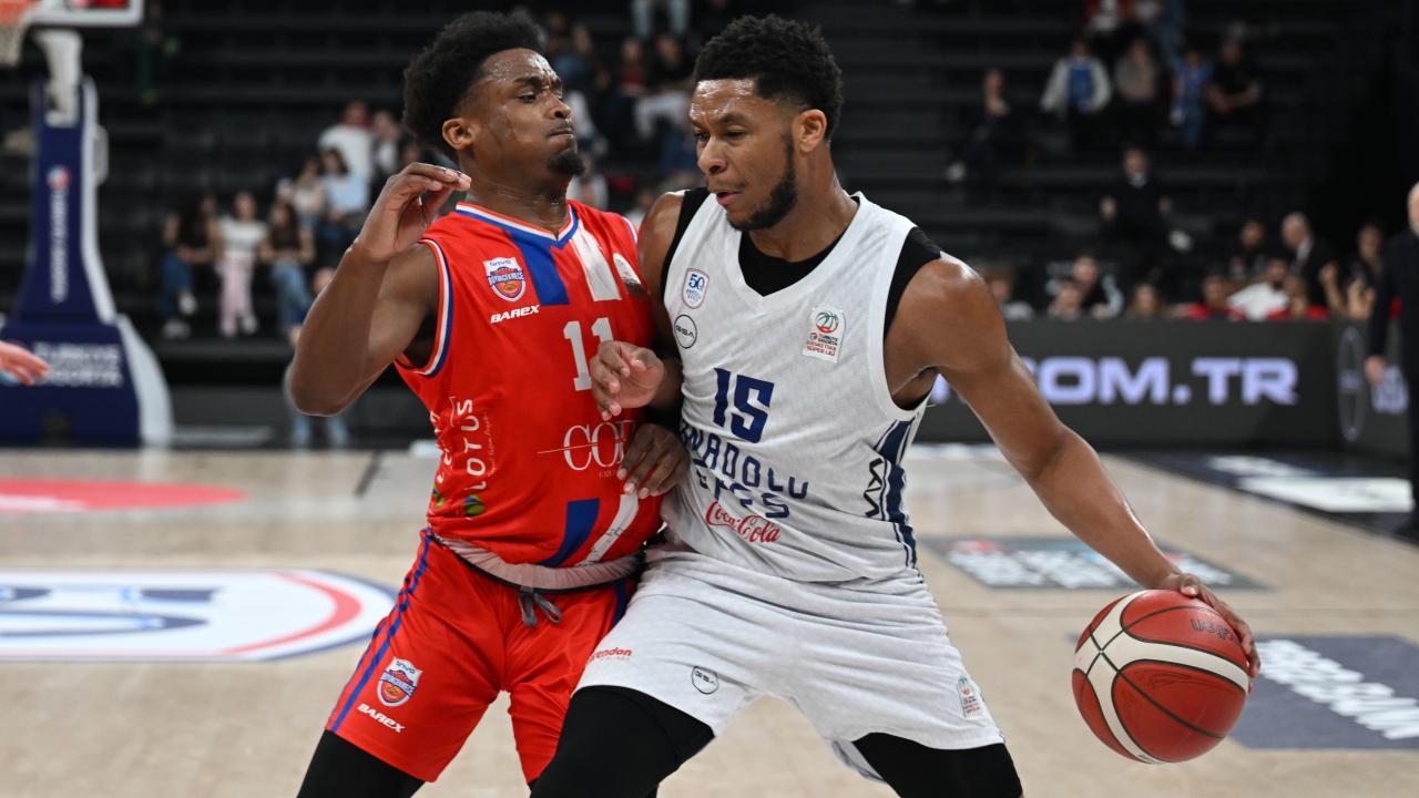 Anadolu Efes'ten 113 sayılık galibiyet
