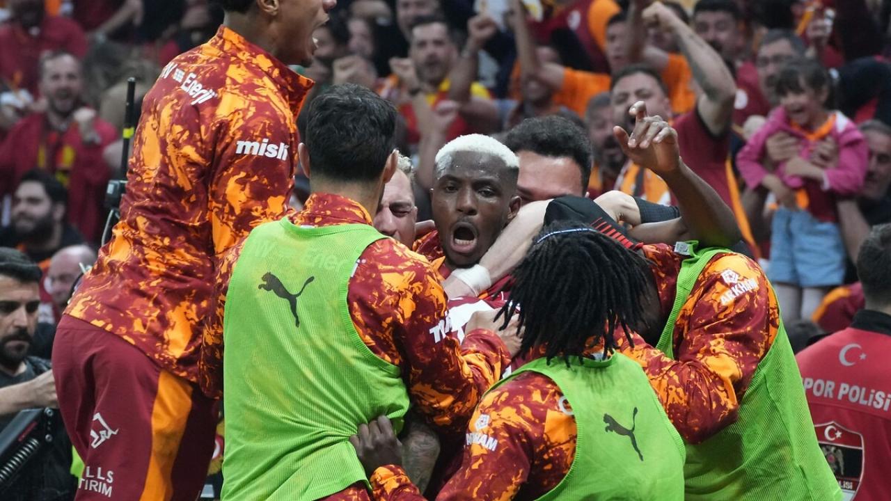 Galatasaray'da 4 futbolcu bir ilki yaşadı!