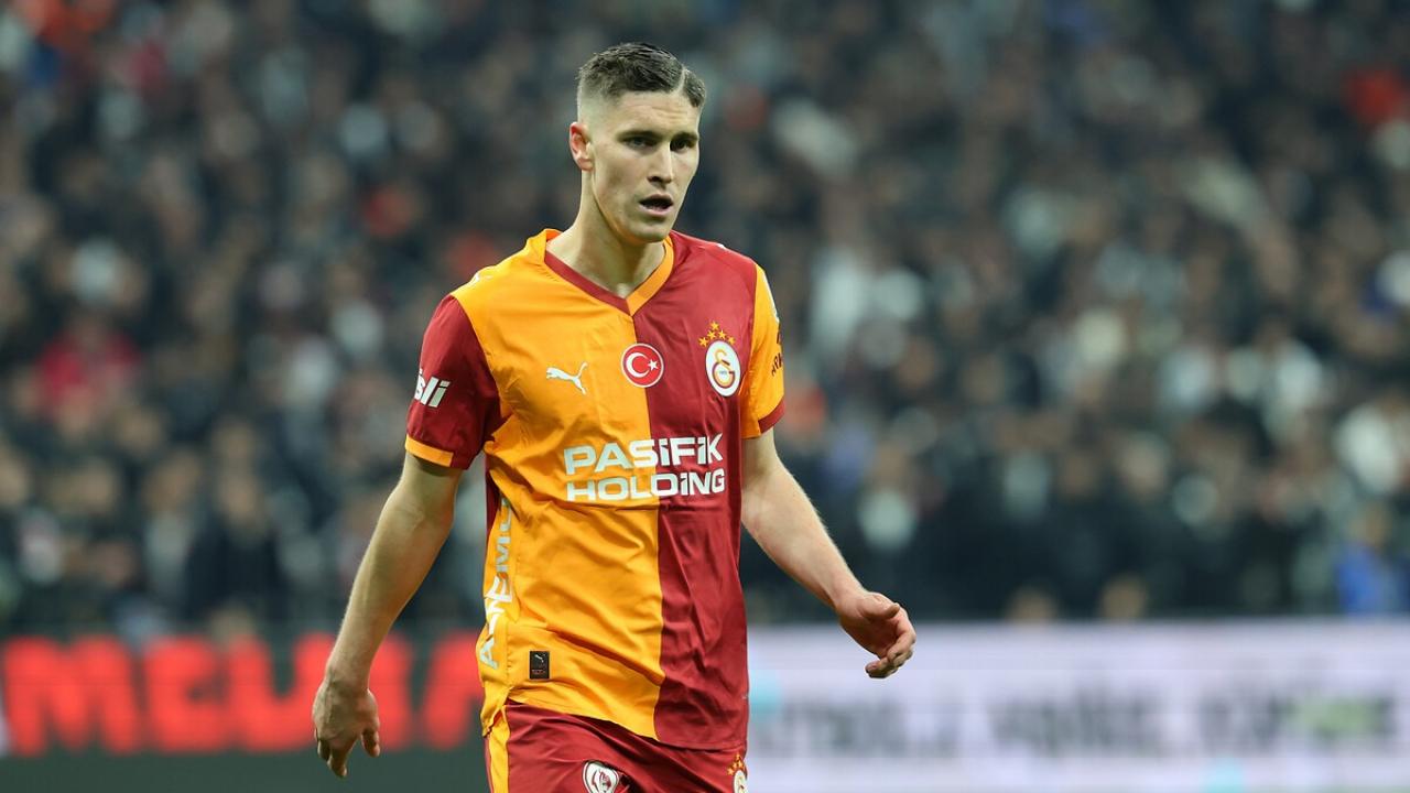 Okan Buruk'un gözdesine Premier Lig'den talip çıkı! Dursun Özbek saniyesinde geri çevirdi